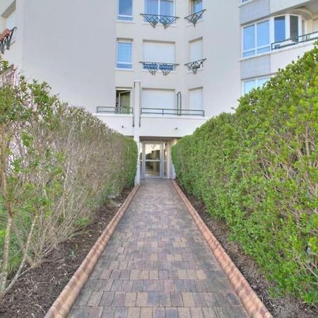 Studio Spacieux Avec Terrasse Et Parking 韦瑞-夏特林 外观 照片